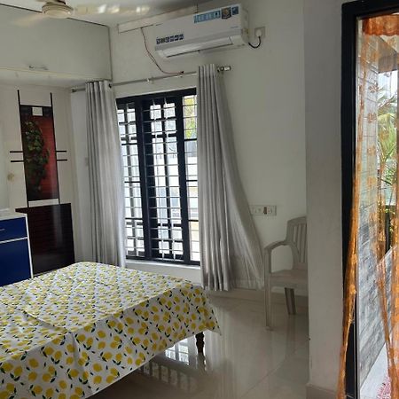 Chaithritha Ladies Homestay Thiruvananthapuram Exteriér fotografie