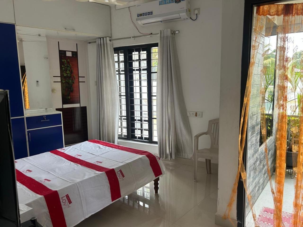 Chaithritha Ladies Homestay Thiruvananthapuram Exteriér fotografie