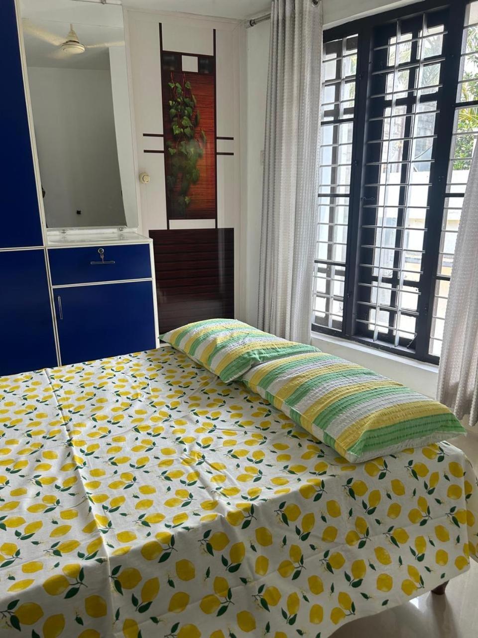 Chaithritha Ladies Homestay Thiruvananthapuram Exteriér fotografie